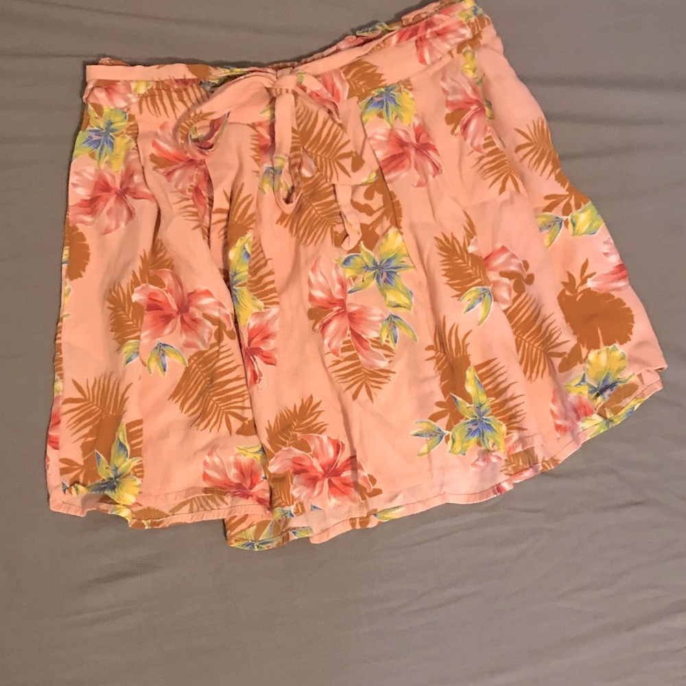 Forever 21 small pink floral miniskirt